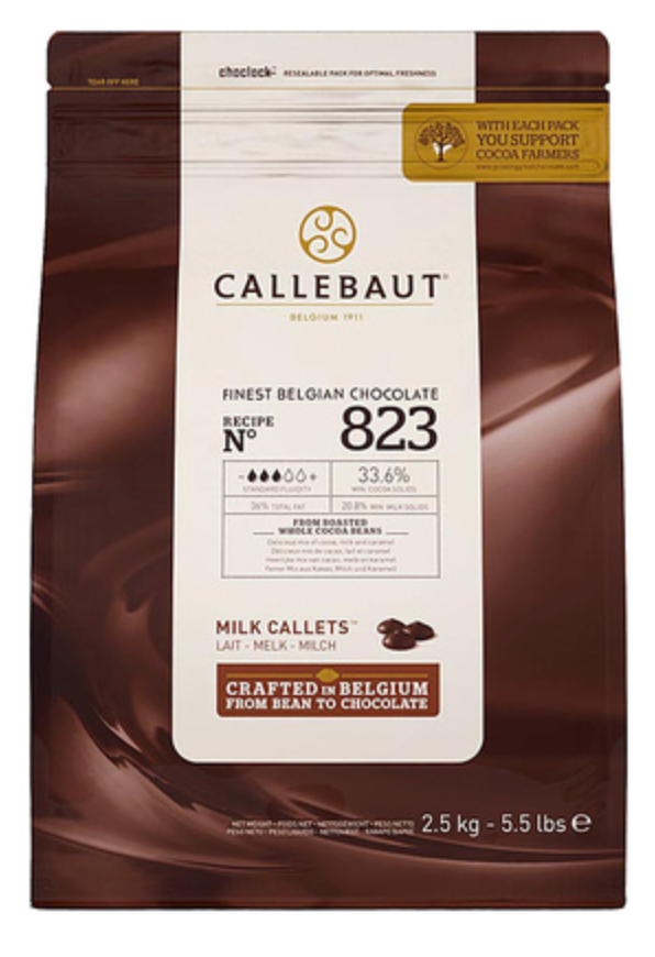 108276 SAv. Callebaut Milk Chocolate Callets 33.6% 2.5kg