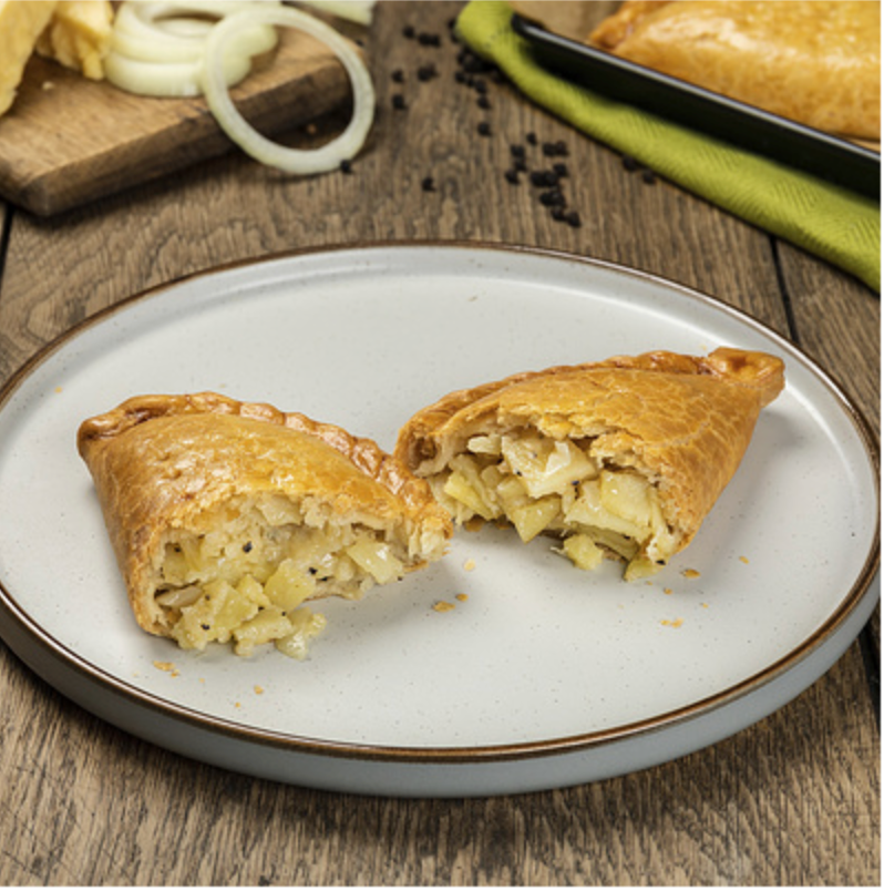 313146 SAV. Proper Cornish Cheese and Onion Pasty 20x283g