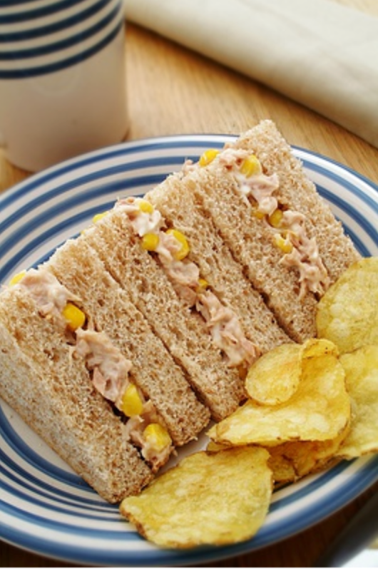 387175 SAV. Country Range Thick Sliced Wholemeal Loaf (16+2) 8x800g