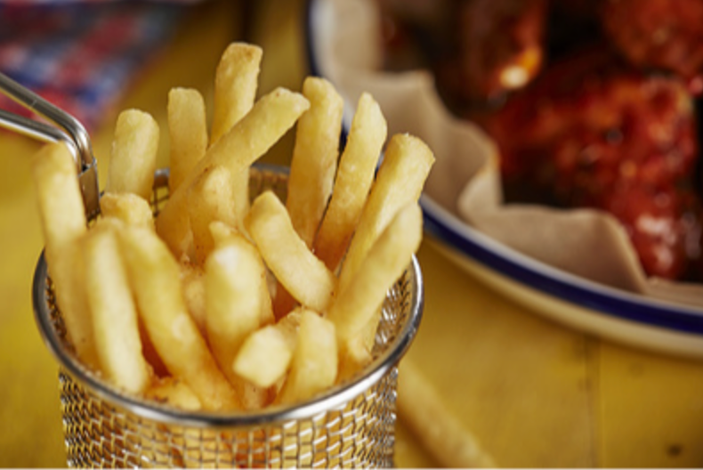 364231 SAV. Signature By Country Range Crispy Coated Shoestring Chips 4x2.5kg