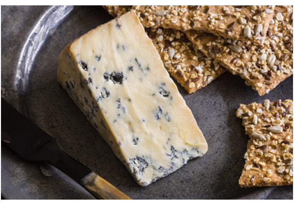212916 SAV. Carron Lodge Blue Stilton Quarter 2kg