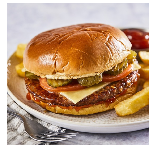 382033 SAV. Catering Essentials Beef Burgers 48 x 113G