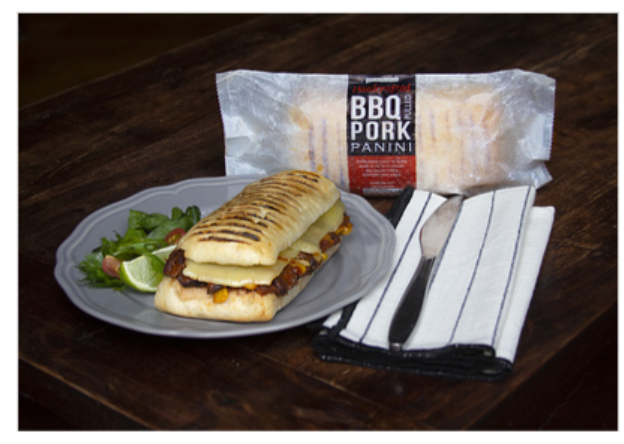 312301 SAV. Invisible Chef BBQ Pulled Pork Panini 12 x 195G