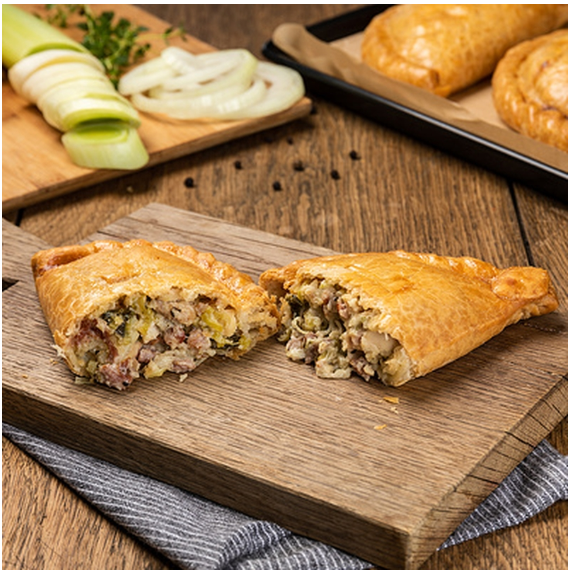 383150 SAV. Frozen Proper Cornish Bacon Chicken and Leek Pasty 283g (20 Pack)