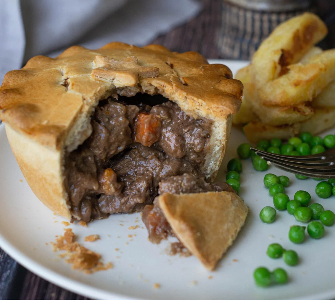 Mud. Steak & Stilton Pie 12x270g