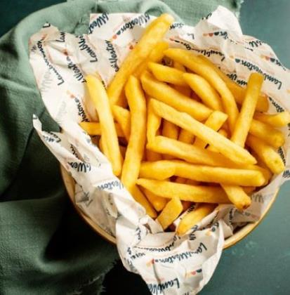 Elite. Lamb Westons Stealth Skin on Fries 9x9mm 4x2.5kg