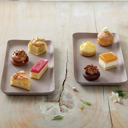 Elite. Traiteur De Paris Montmartre Petits Fours 1x48