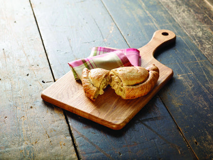 Elite. Proper Cornish Bacon Chicken and Leek Pasty 20 x 283g