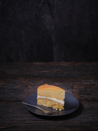 Elite. Caterfood Select Lemon & Drizzle Cake 14PTN 1 x 1 Each