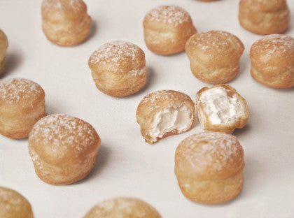 Elite. Dairy Cream Profiteroles With Chocolate Sauce (Approx 132) (CF*) 1 x 2.25Kg