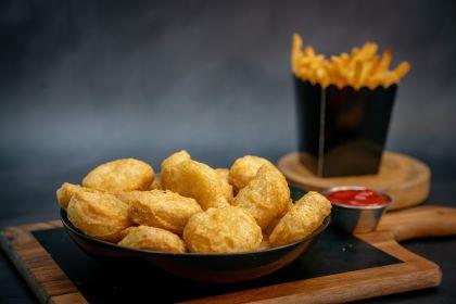 Elite. Delight Battered Chicken Nuggets (CF*) 1Kg