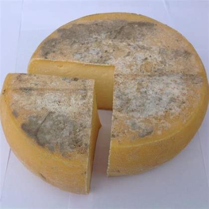 Elite. Speciality Cheese Brinkworth Dairy Wiltshire Loaf 1x1.5kg
