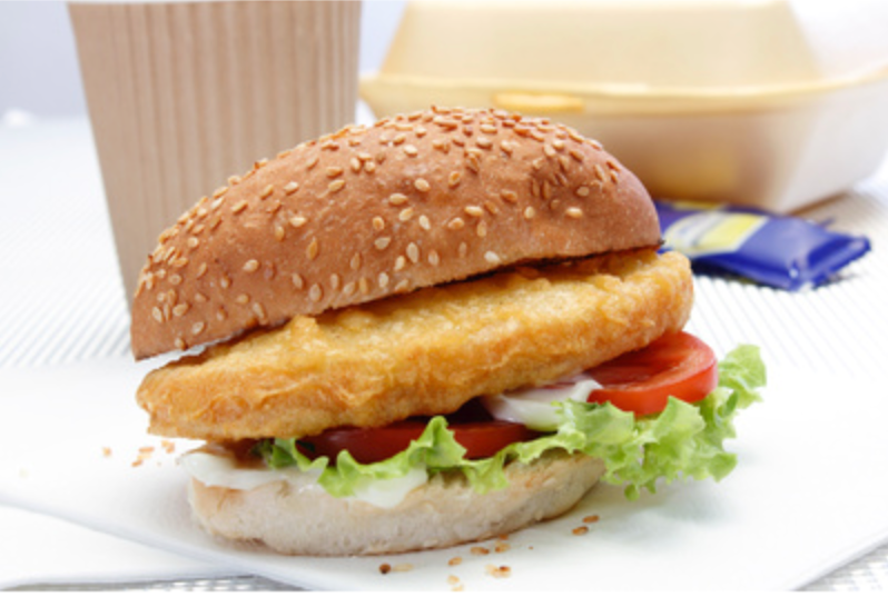 384295 SAV. Golden Valley Foods Battered Chicken Steaks  24x85g