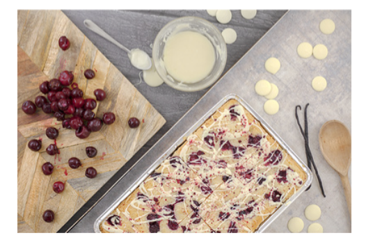 319005 SAV. Cakesmiths Morello Cherry Blondie 14PTN