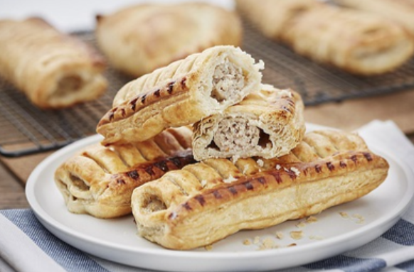 383025 SAV. Country Range Sausage Rolls (Unbaked) (4 Inch) 108 x 81G