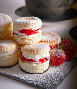 AFT23/04a. Plant-based - 5cm filled fruit scones