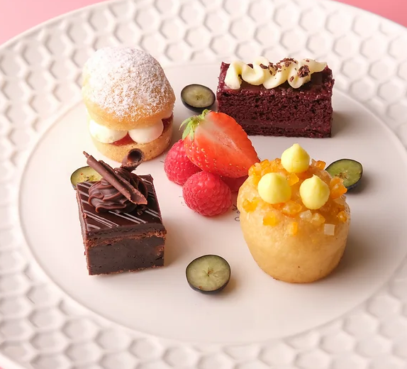 AFT23/10. Prestige plant-based afternoon tea selection X48