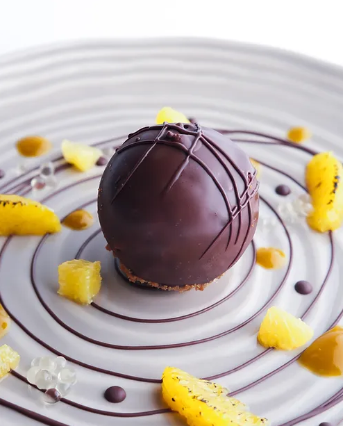 CH24/04. Plant-based dark chocolate & orange sphere