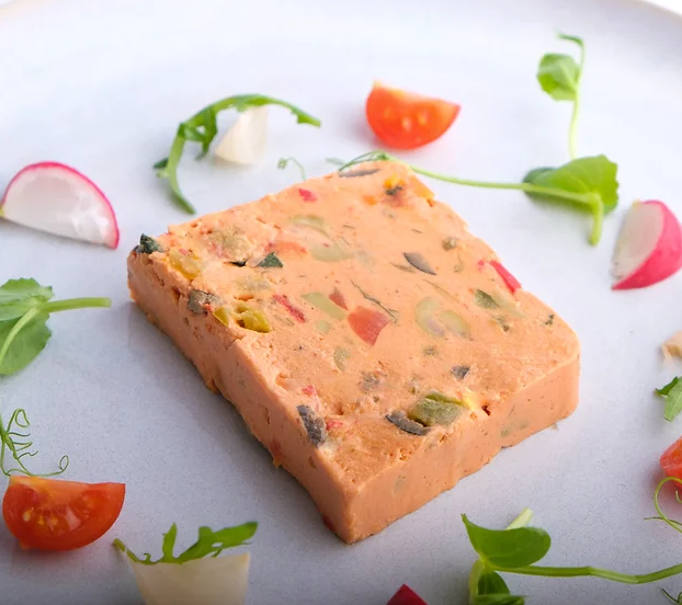 TER23/02. Tomato, olive & red pepper