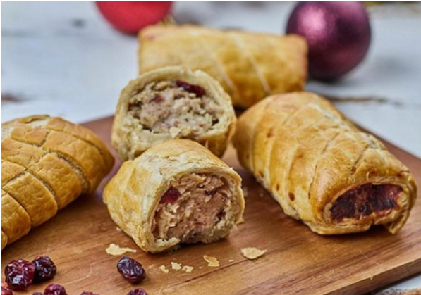 312122 SAV. Phat Pasty Festive Chunky Sausage Roll 40 x 155G
