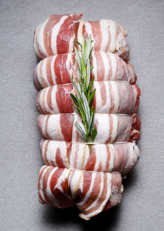 WAL. Turkey Crown Boned & Rolled Covered in Bacon