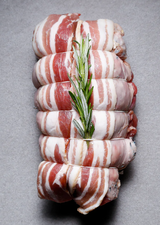 WAL. Turkey Crown Boned & Rolled Covered in Bacon