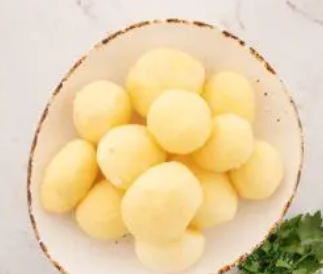 NAT. Prepared Potato Maris Piper Peeled 1kg