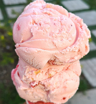 Elite. Devon Ice Cream Co Strawberry 1x4Ltr