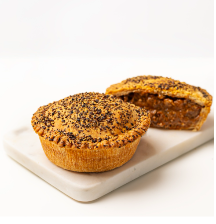 389684 SAV. Frozen Coopers Gourmet Foods Steak and Ludlow Ale Round Pie 280g (12 Pack)