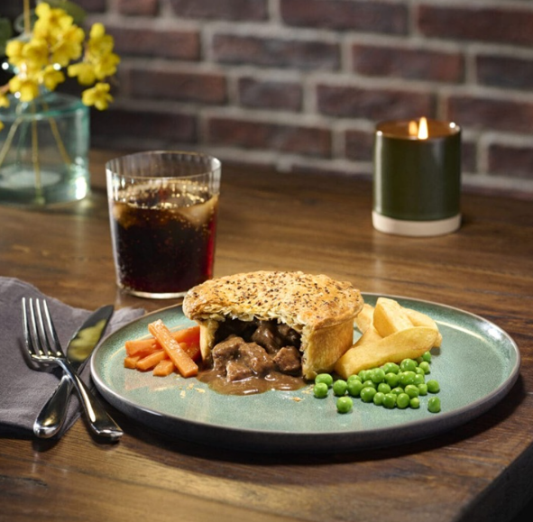 349876 SAV. Frozen  Pukka Pies Gastro Steak and Ale Pie 250g (12 Pack)