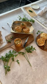 Elite. Derbyshire Pie & Co Streak & Ale Pie - Frozen  12x300g