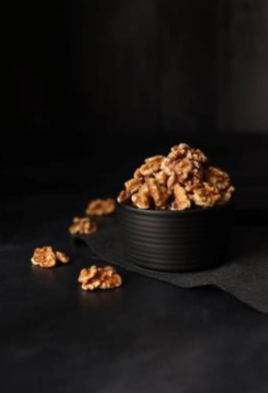 Elite. Walnut Halves  1kg