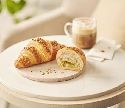 Elite. Bridor RTB Pistachio Filled Croissant 50x85g