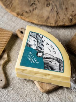 Elite. Speciality Cheese Quickes Mature 1x1.5kg