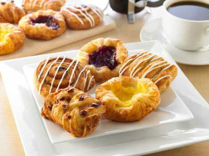 Elite. Schulstad Bakery Solutions Mini Danish Pastry Selection  120 x 24g