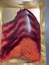 Load image into Gallery viewer, 411222. Smoked Salmon Beetroot Infused Severn &amp; Wye. Pkt

